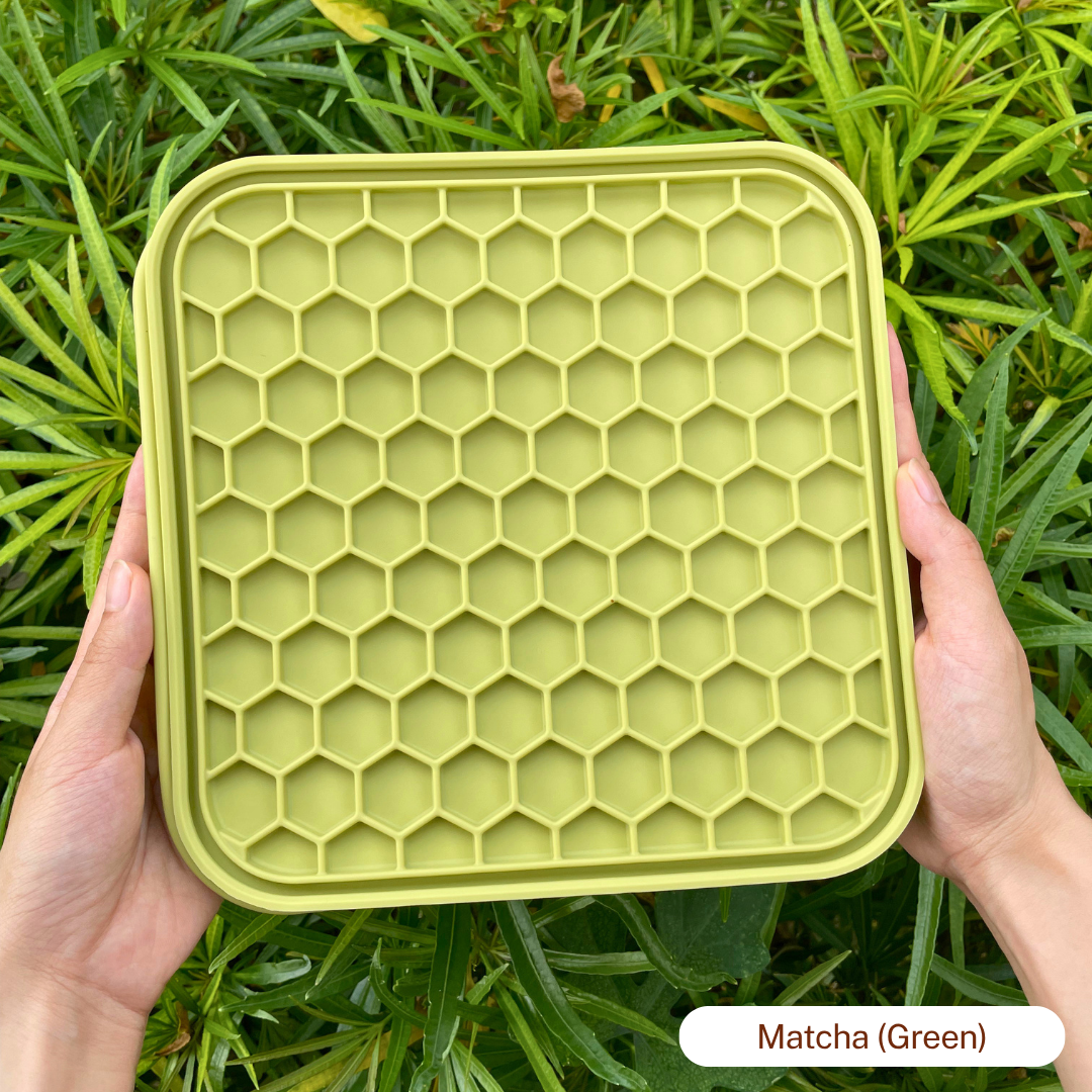 2-in-1 Lick Mat & Slow Feeder - Image 7